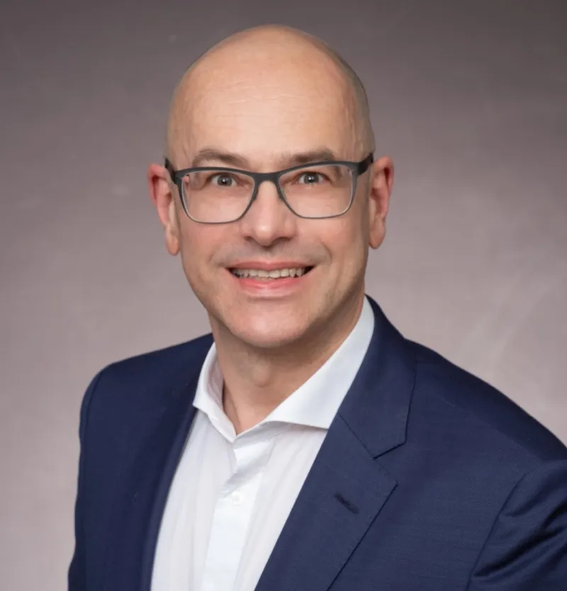 Marcus Zahren Direcor Sales